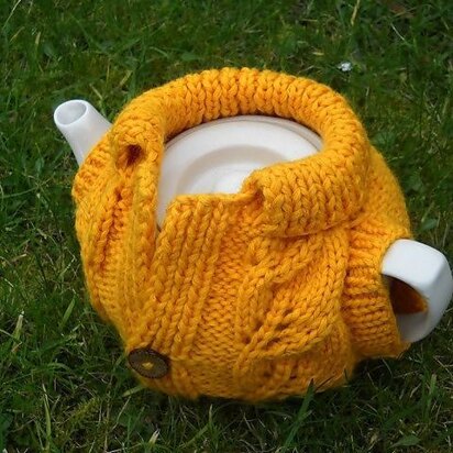 Tea Cozy with leaves