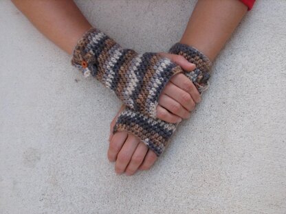 Fingerless Gloves with Flowers