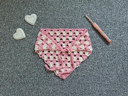 Crochet Feminine Cottagecore Bandana Pattern