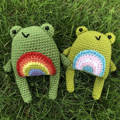 Crochet kit and supply – Green Frog