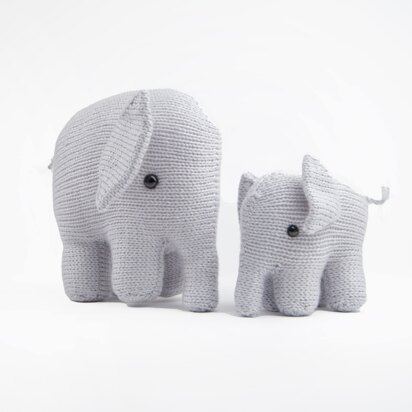 Mummy and Baby Elephant in Deramores Studio DK - Downloadable PDF