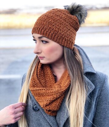 The Top Stitch Toque and Cowl