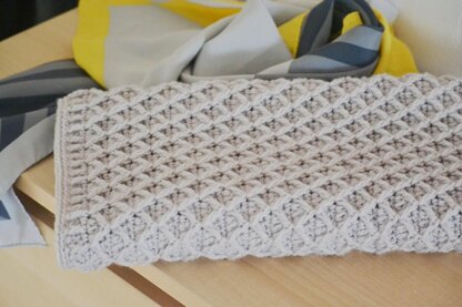 Crosshatched Cowl