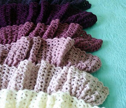 Ombre Ruffle Blanket