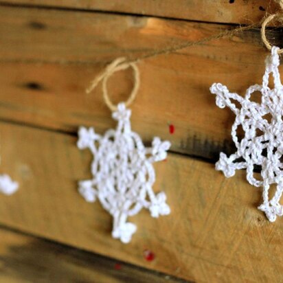 Snowflake Garland