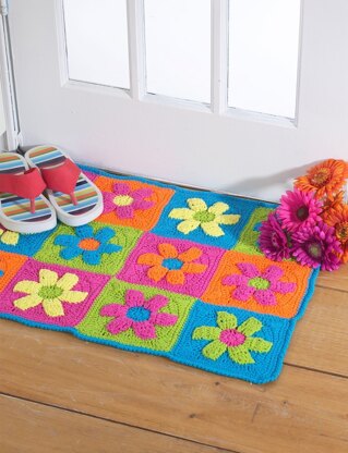 Flower Power Rug in Bernat Handicrafter Cotton Solids