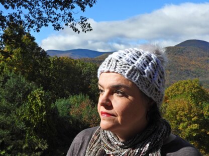 Easy Loose-Knit Slip Stitch Beanie