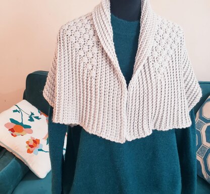 Cozy Capelet