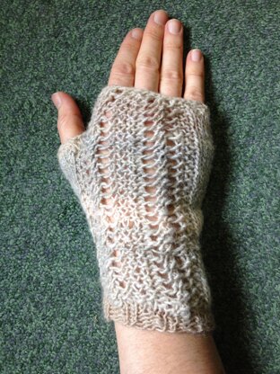 Banacek DK Fingerless Gloves