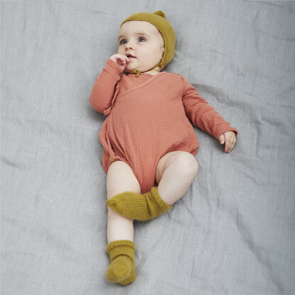 Debbie Bliss Lyra Bonnet & Socks PDF