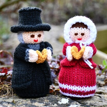 Christmas Carol Singer Dolls Knitting Pattern - Toy Knitting Pattern