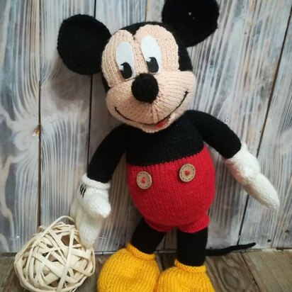 Knitted Mickey Mouse