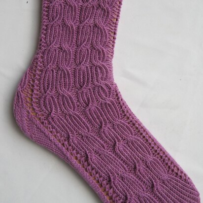Mt. Meakin Cabled Socks - knitting pattern