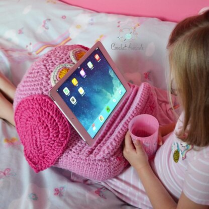 Suzi Owl Book/Tablet Holder