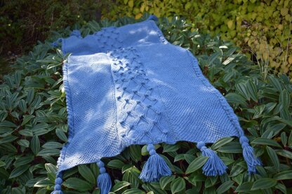 The Winter Blues Aran Blanket/Bed Runner