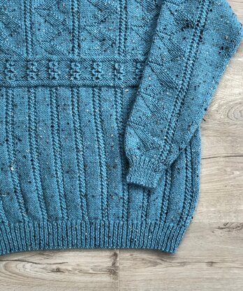 Westerwick - Gansey Jumper Knitting pattern by Pat Menchini | LoveCrafts