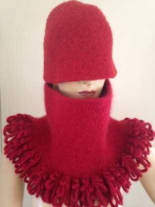 Red Felted Diva Collar with Hat