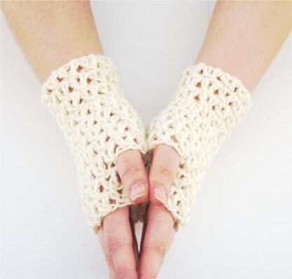 Lace Fingerless Gloves - Split DC