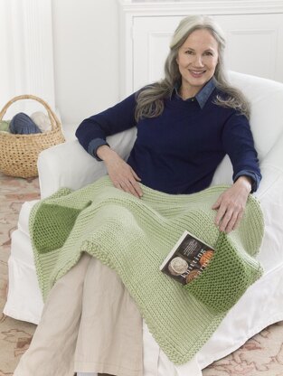 Lapghan With Pockets in Lion Brand Hometown USA - L50097 - Downloadable PDF
