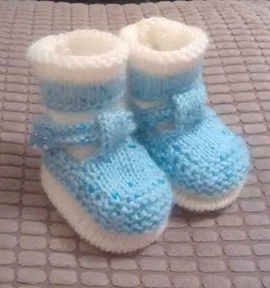 T Bar Shoes and matching Socks Newborn, 0-3mths and 0-6mthsT