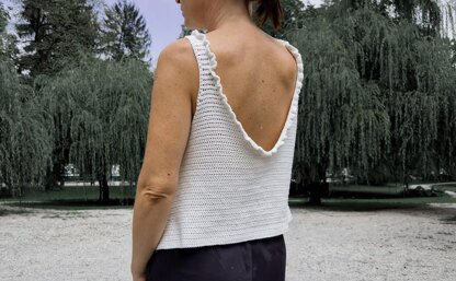 Sleeveless Triangle Top