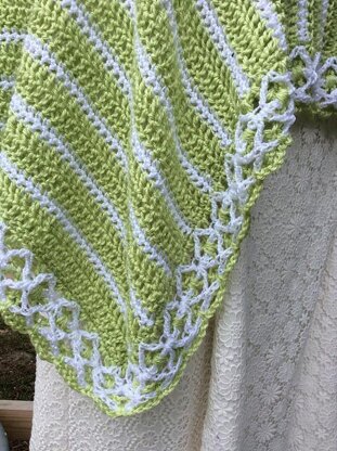 Lattice Poncho