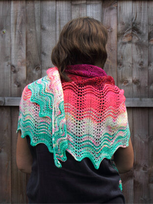 Blend In, Stand Out fade shawl
