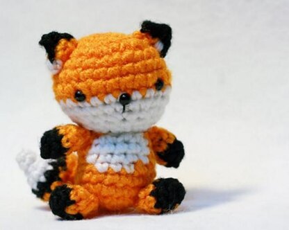 Tiny Fox Amigurumi