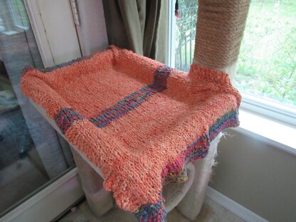 Pet Bed Roll Knitting pattern by Kiki Geiger