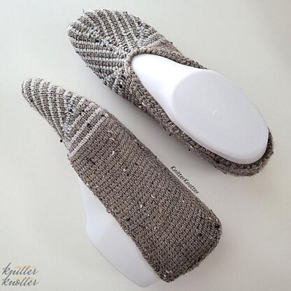 Ashvini Tunisian Crochet Slippers