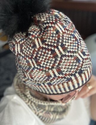 WYNN Hat and Cowl