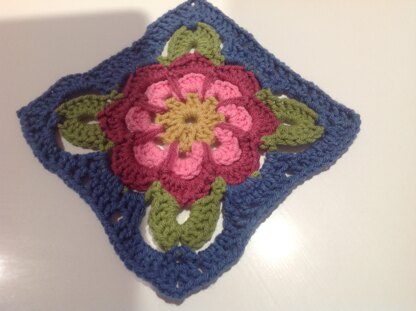 Sample square for bedspread/completed pic out of focus sorry I don't see very well.