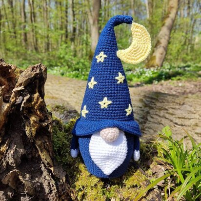 Gnome moon