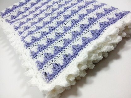 Triangular stitch baby blanket