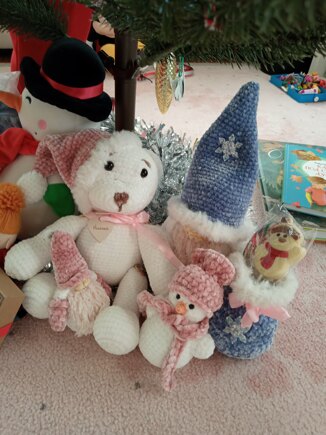 Polar bear with friends #2