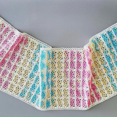 Ripple Waves Table Runner