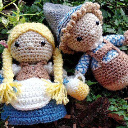 Oktoberfest Octoberfest Heidi and Hannes amigurumi crochet dolls