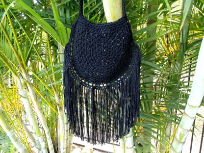 Crossbody Boho Bag Purse pattern by Rhinestone Mumma