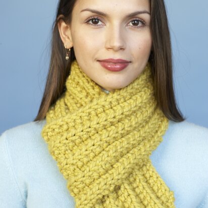 Bulky Rib Mini Scarf in Lion Brand Wool-Ease Thick & Quick - 80984AD