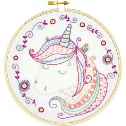 Un Chat Dans L'Aiguille Léonie, Magic Unicorn Embroidery Kit