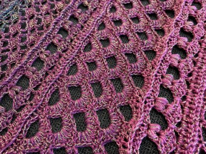 Triangular Scarf "Dryope"