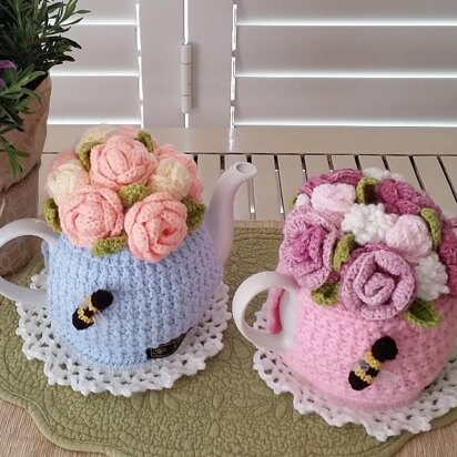 Rose Garden Bouquet Tea Cosy