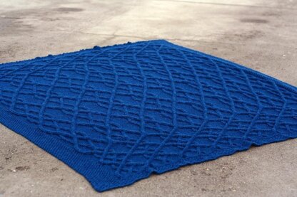 Diamonds Cabled Blanket