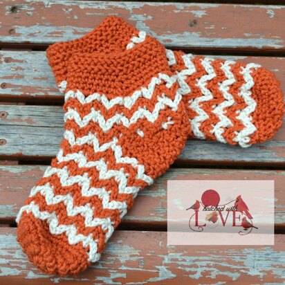 Chevron Illusion Slipper Socks- Adult Sizes