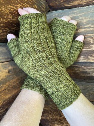 Avalar Fingerless Mitts