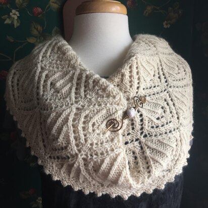 Maya Cowl