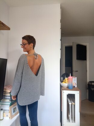 Backless crochet sweater