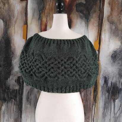 Clover Capelet