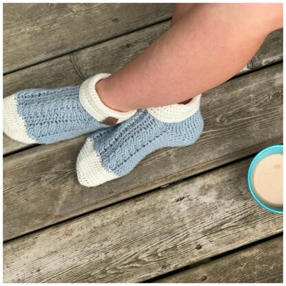 Cozy Cabin Ankle Socks