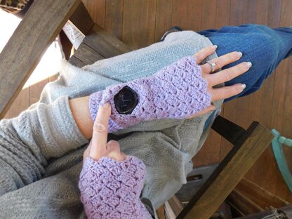 Sneak-a-Peak Wrist Warmers